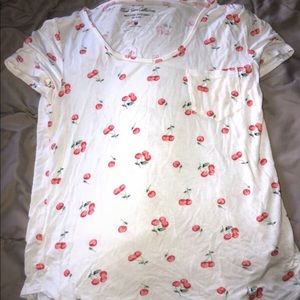 Hollister Cherry t-shirt